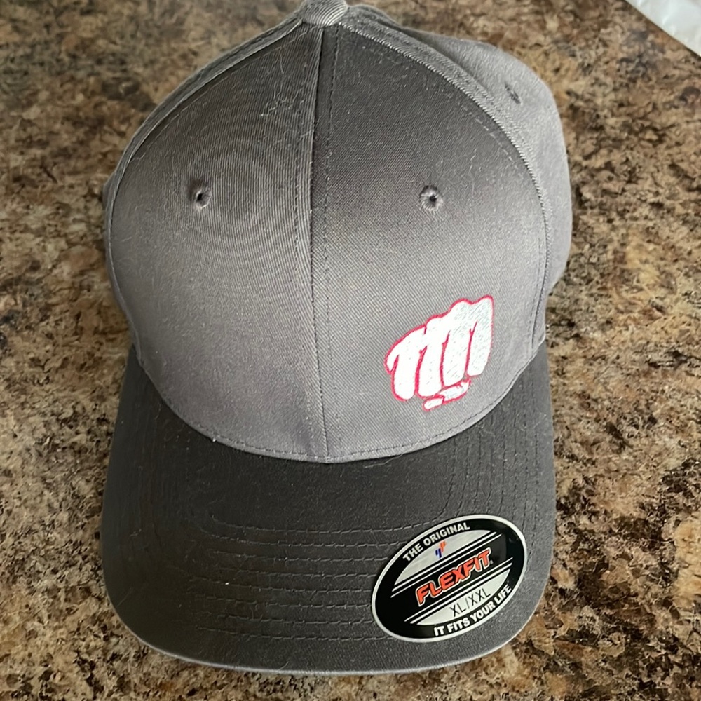 XL/XXL HAT with Martial Arts Karate Fist brand new